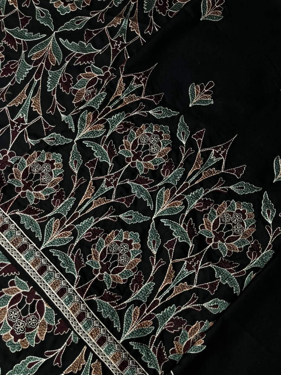 Bareeze 512 Unstitched Suit