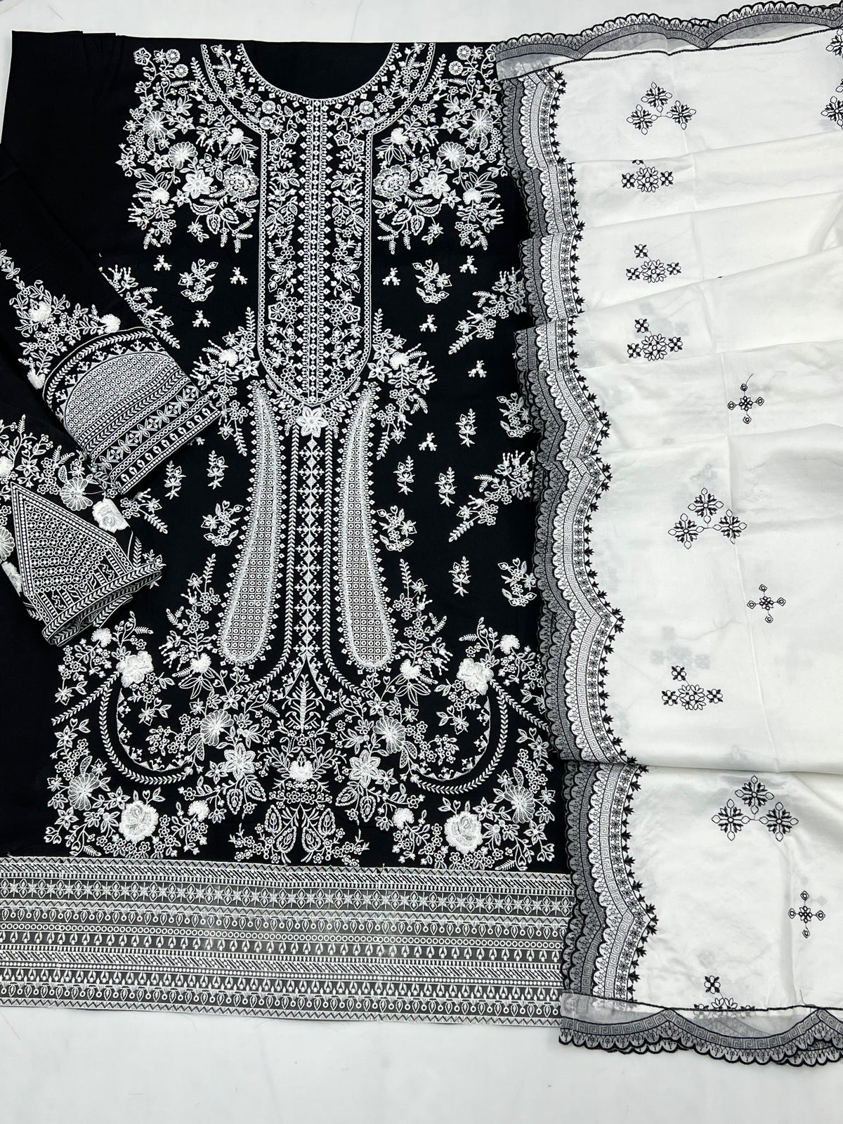 Hussain Rehar Winter Dhanak 3-Piece — 2167