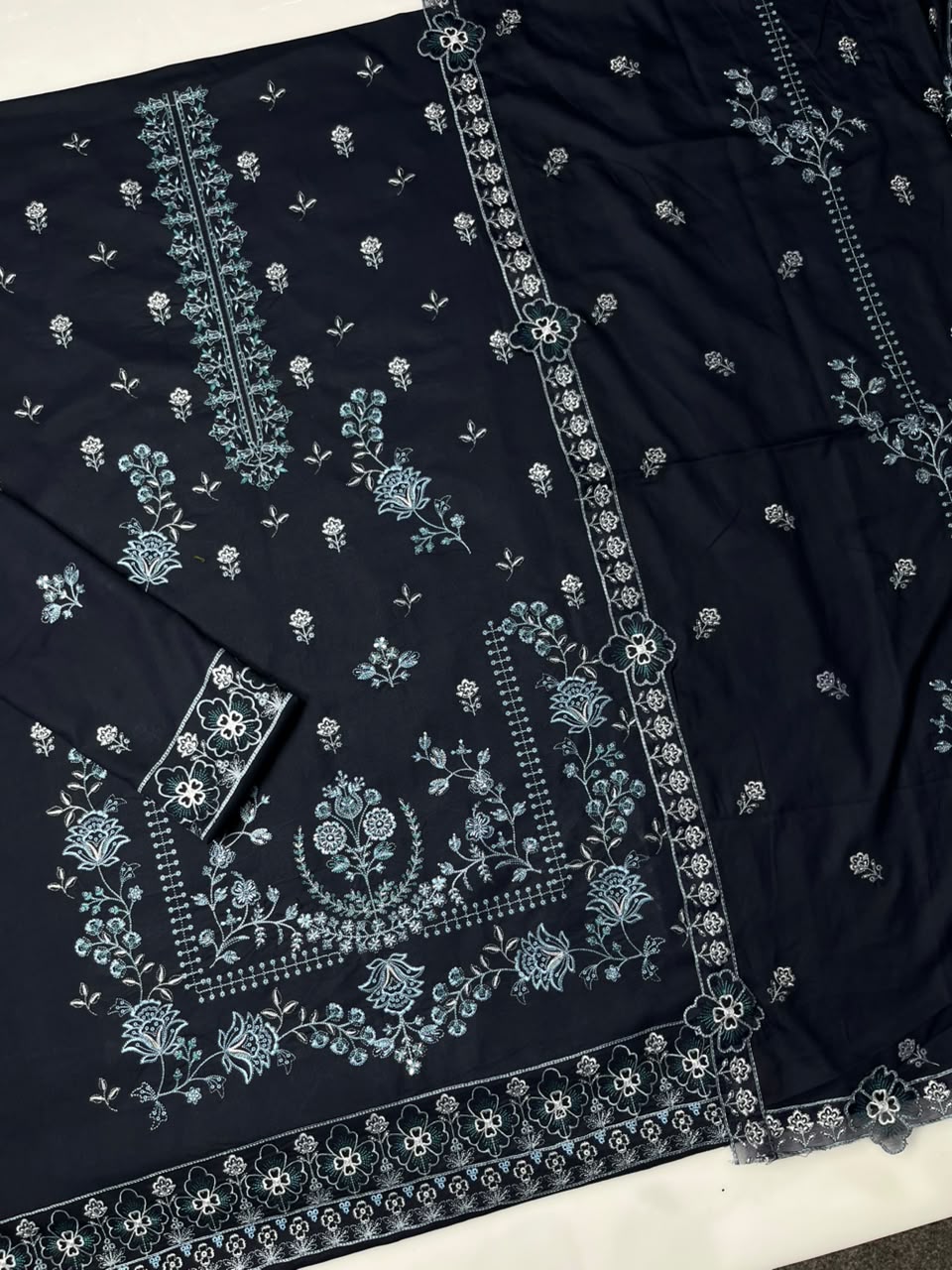 Tawakul 256 Dhanak Unstitched 3-Piece Suit
