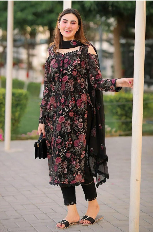 PREMIUM WINTER ARTICLE 2030 BLACK