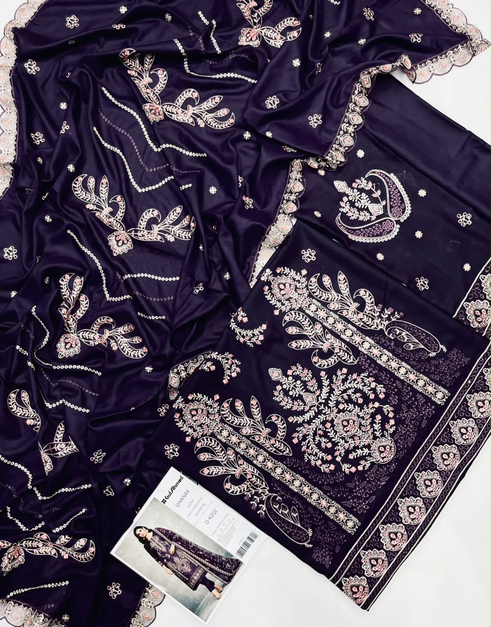 Gul Ahmed Winter Dhanak 3-Piece — K 202
