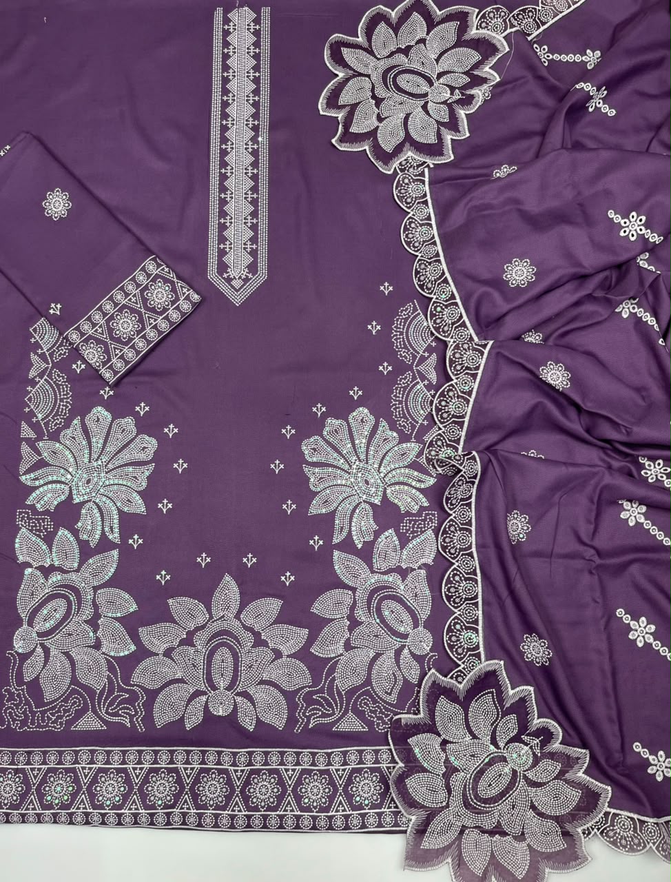 Ethnic Winter Dhanak 3-Piece — K 205