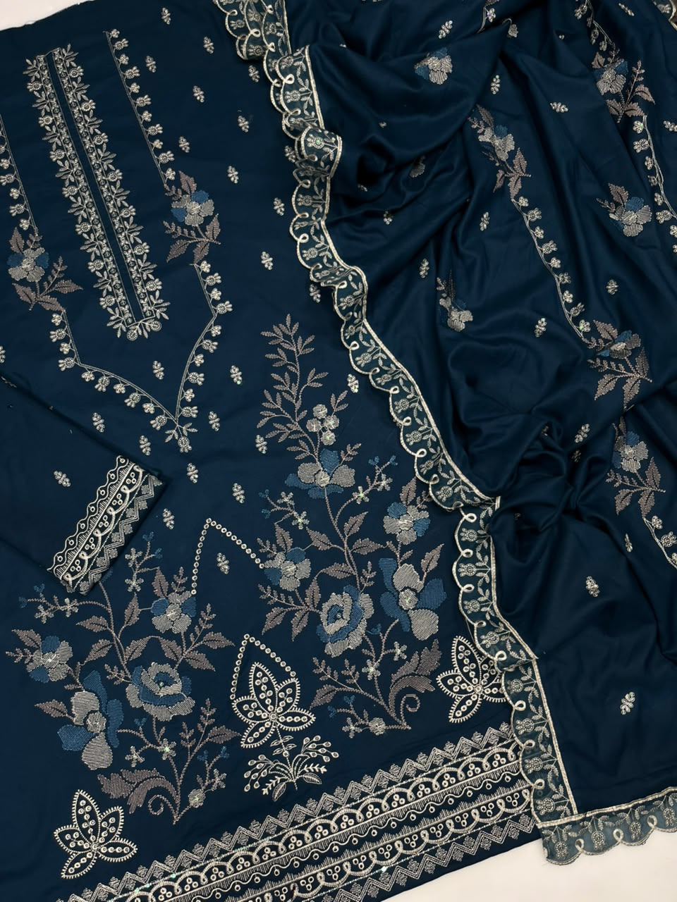 Bareeze Winter Dhanak 3-Piece — K 222