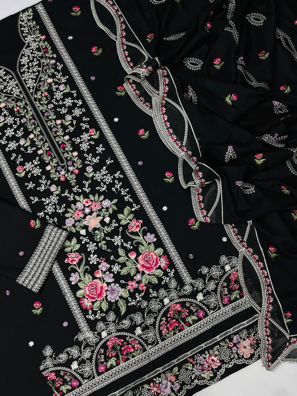 Iznik Winter Dhanak 3-Piece — K 227