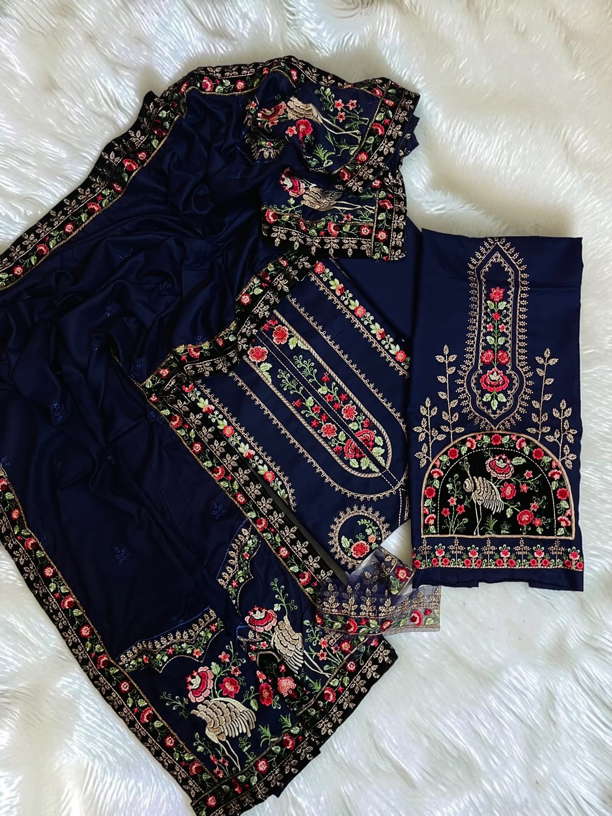 Bareeze Unstitched Suit | Code 2203