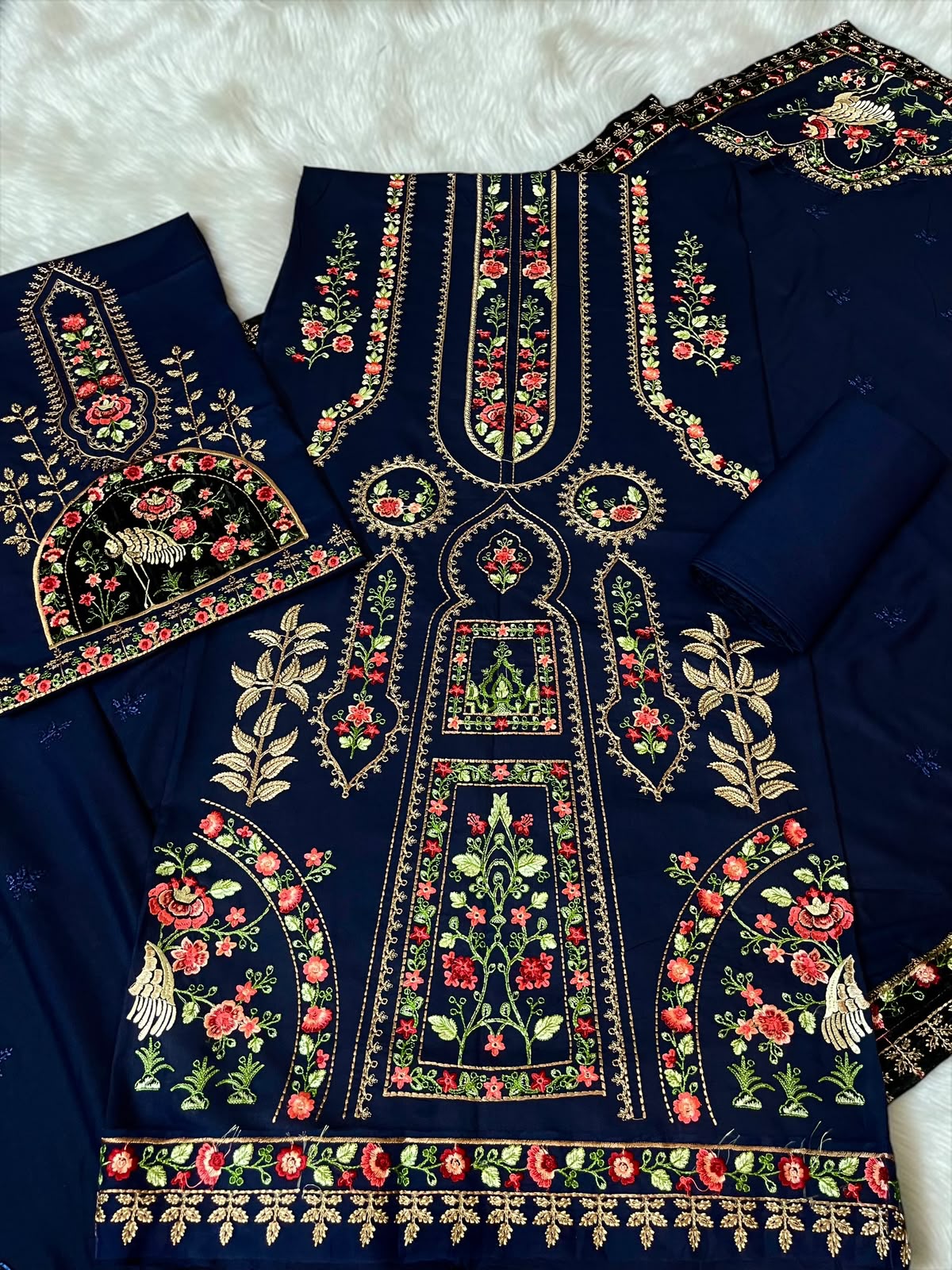 Bareeze Unstitched Suit | Code 2203