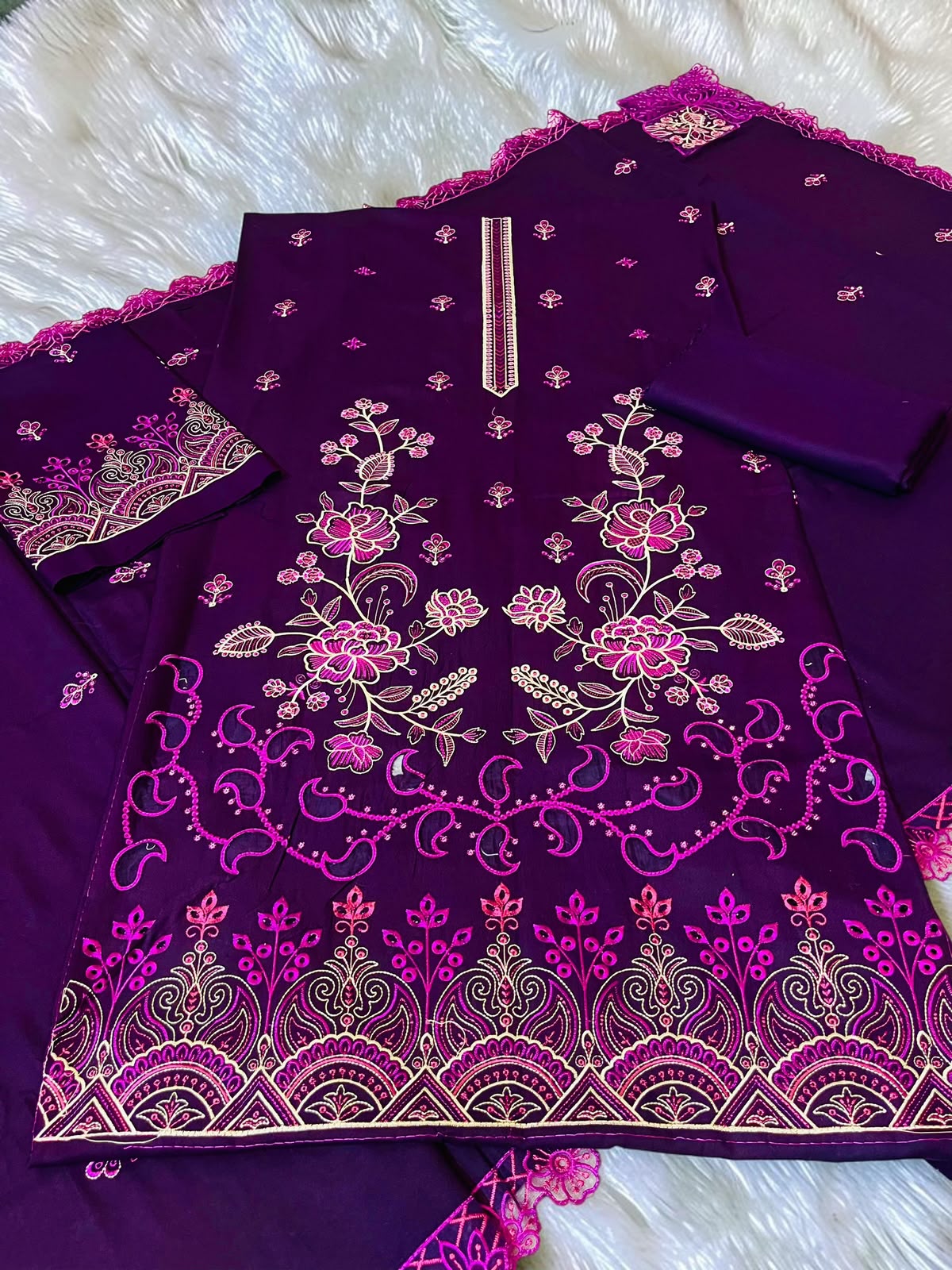Maria B Unstitched Suit | Code 2197