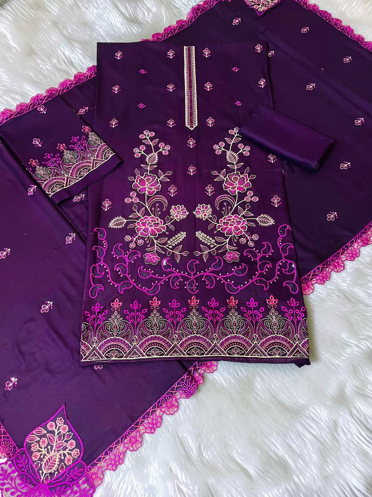 Maria B Unstitched Suit | Code 2197