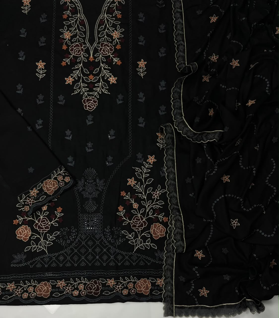 Crimson Winter Karandi 3-Piece — 243 B