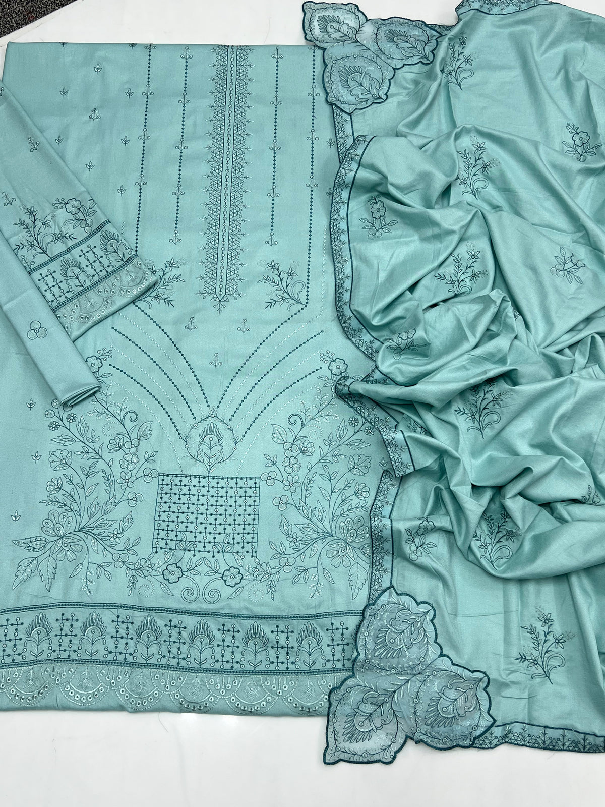Maria B Unstitched Suit | Code 2255