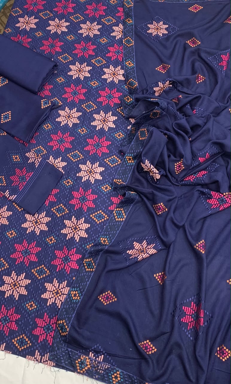 Bareeze Karandi 3-Piece Unstitched Suit | Code 7005